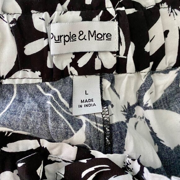 Purple & More Black White Floral Print Wide Leg Pants Pockets Women's Medium NEW - Picture 5 of 7